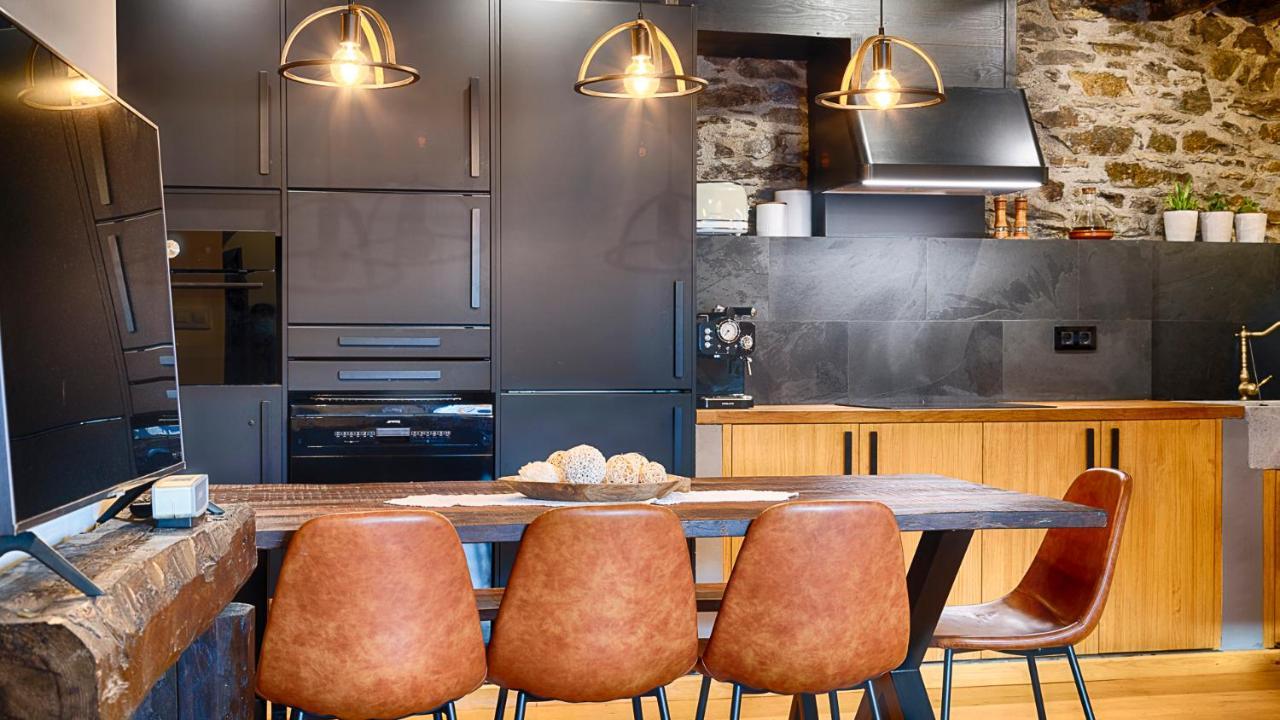 Saplan Real Estate Vilamos Villa ภายนอก รูปภาพ